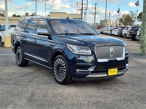 Used 2019 Lincoln Navigator Black Label w/ Cargo Package image 23