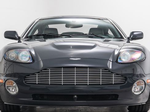 Used 2003 Aston Martin Vanquish image 4