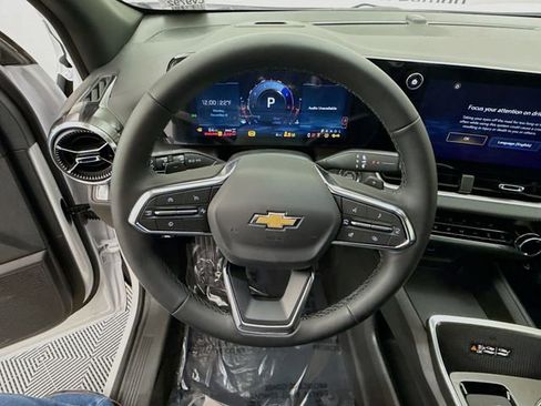 New 2026 Chevrolet Equinox LT w/ Convenience Package II image 12