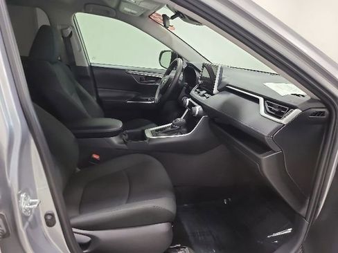 Used 2024 Toyota RAV4 LE FWD image 12