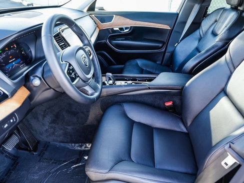 Used 2023 Volvo XC90 T8 Plus image 19