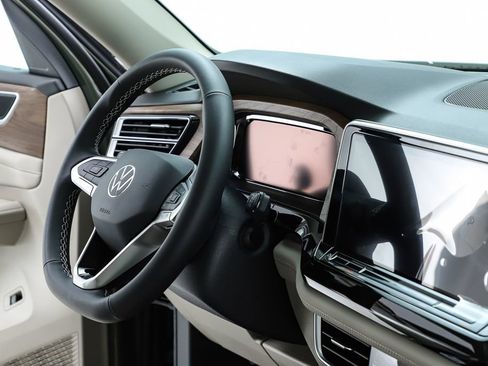 New 2026 Volkswagen Atlas SE FWD image 74