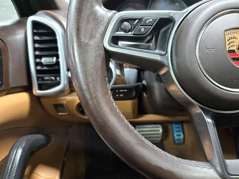 Used 2017 Porsche Cayenne S AWD/4WD image 15