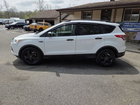 Used 2014 Ford Escape S w/ Equipment Group 101B FWD image 3