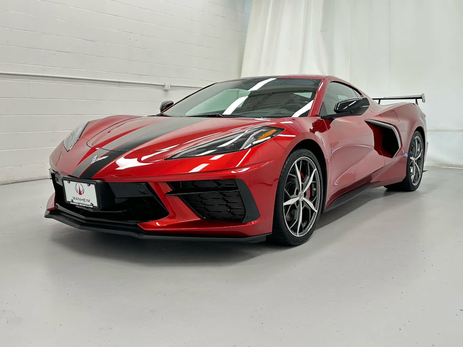 Used 2022 Chevrolet Corvette Stingray Preferred Cpe w/ Z51 Performance Package RWD image 4