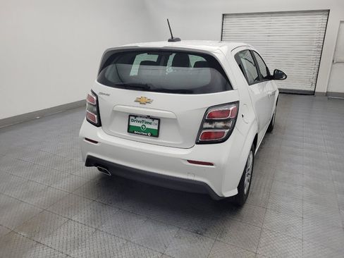 Used 2017 Chevrolet Sonic LT image 7