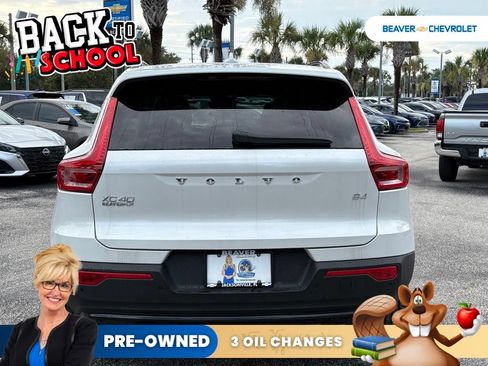 Used 2026 Volvo XC40 B4 Core FWD image 6