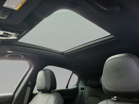 New 2025 Alfa Romeo Stelvio Sprint AWD/4WD image 56