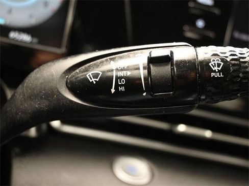 Used 2021 Hyundai Elantra SEL w/ Convenience Package image 26