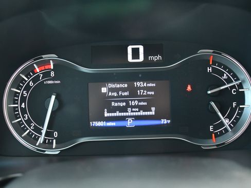 Used 2017 Honda Pilot EX image 10