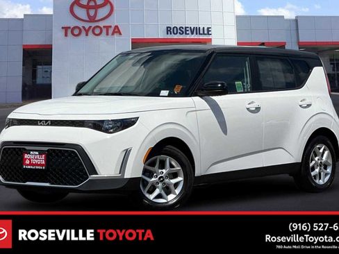 Used 2025 Kia Soul S FWD image 1