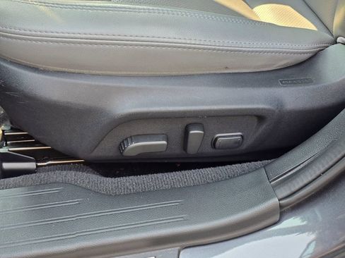 Used 2018 Subaru Outback 3.6R Limited AWD/4WD image 14