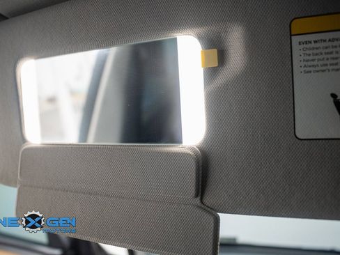 Used 2023 Tesla Model Y Performance image 19