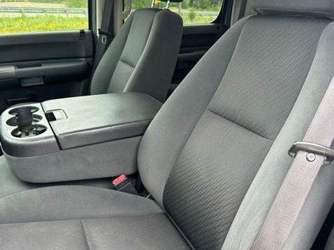 Used 2009 Chevrolet Silverado 1500 LT w/ Power Pack Plus AWD/4WD image 21