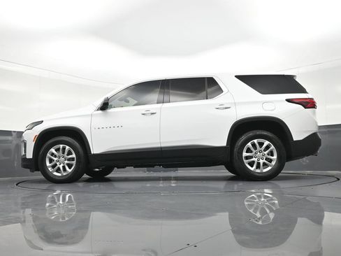 Used 2023 Chevrolet Traverse LS FWD image 26