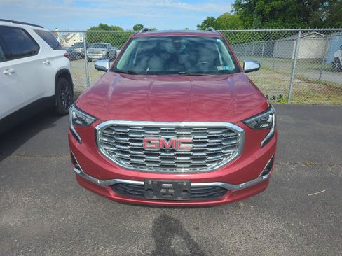 Used 2019 GMC Terrain Denali w/ Advanced Safety Package AWD/4WD image 2
