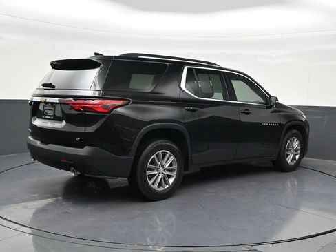 Used 2023 Chevrolet Traverse LT FWD image 5