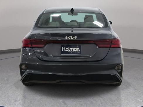 Used 2023 Kia Forte LXS w/ LXS Technology Package image 7