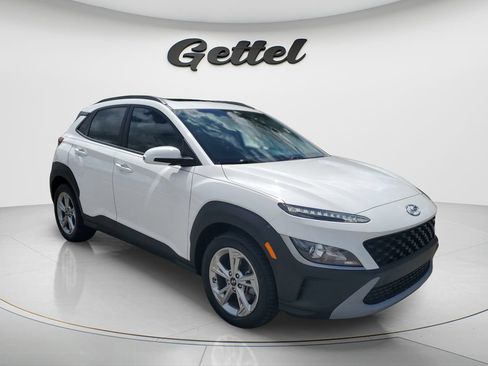 Certified 2023 Hyundai Kona SEL w/ Convenience Package AWD/4WD image 3