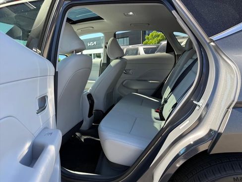 Used 2024 Hyundai Kona Limited image 10