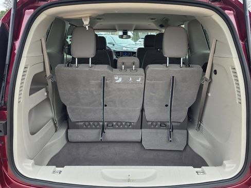 Used 2017 Chrysler Pacifica LX w/ Tire & Wheel Group image 15