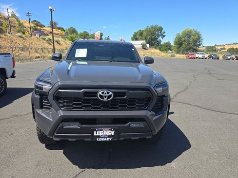 Used 2024 Toyota Tacoma TRD Off-Road AWD/4WD image 2
