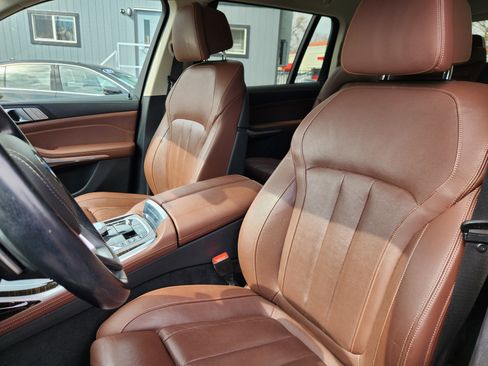 Used 2020 BMW X7 xDrive40i w/ Premium Package AWD/4WD image 8