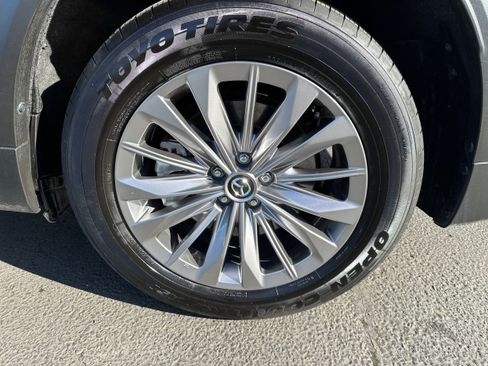 Used 2024 MAZDA CX-90 Plug-In Hybrid w/ Preferred image 28