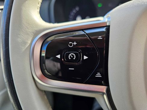 Certified 2024 Volvo XC90 B6 Plus w/ Protection Package Premier image 39