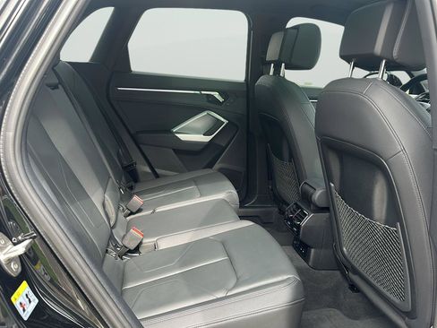 Used 2024 Audi Q3 2.0T Premium Plus w/ Premium Plus Package image 22