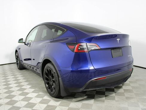 Used 2023 Tesla Model Y Long Range image 35
