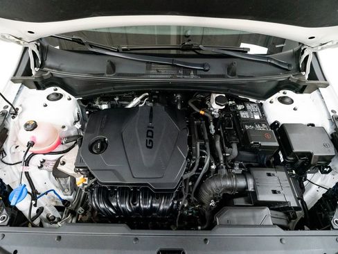 Certified 2023 Kia Sportage X-Line w/ X-Line Premium Package image 3