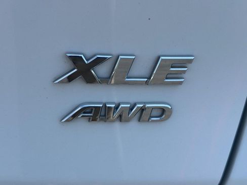 Used 2025 Toyota RAV4 XLE AWD/4WD image 6