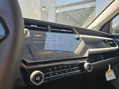 New 2027 Chevrolet Bolt LT w/ Comfort Package FWD image 28