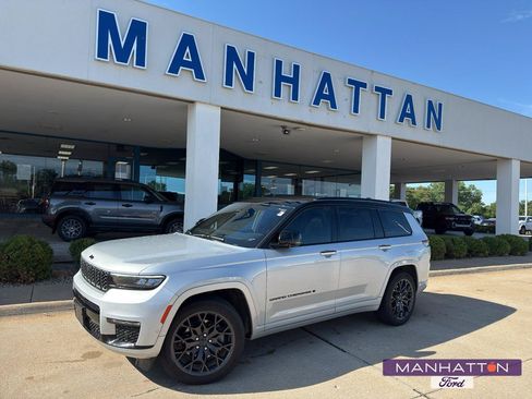 Used 2023 Jeep Grand Cherokee L Summit AWD/4WD image 1
