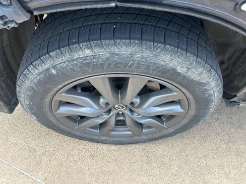 Used 2021 MAZDA CX-9 Touring w/ Touring Premium Package FWD image 9