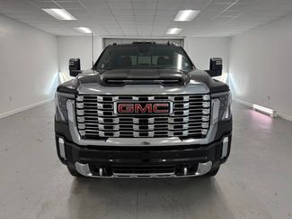New 2025 GMC Sierra 2500 Denali w/ Denali Reserve Package video 2