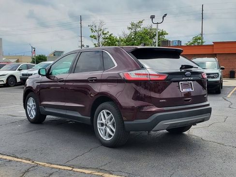 Used 2023 Ford Edge SEL w/ Convenience Package AWD/4WD image 3