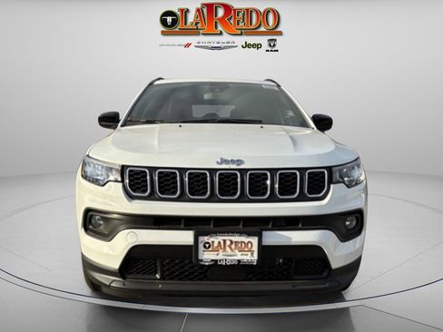 New 2026 Jeep Compass Latitude image 2