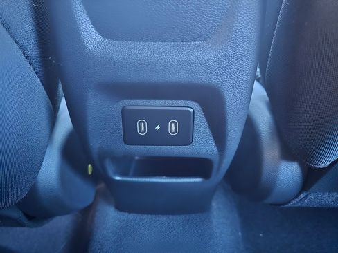 New 2025 Hyundai Venue SEL image 28