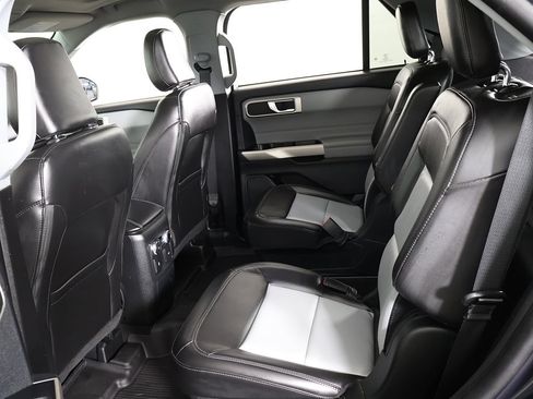 Used 2023 Ford Explorer XLT w/ Equipment Group 202A AWD/4WD image 36