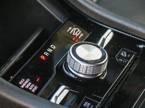 Used 2024 Jeep Grand Cherokee Overland w/ Trailer Tow Package image 17