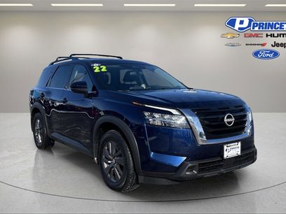 Used 2022 Nissan Pathfinder SV w/ SV Premium Package
