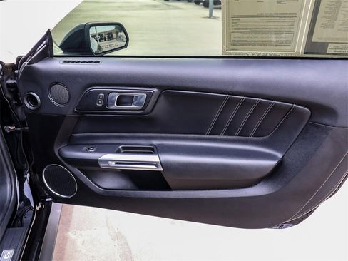 Used 2022 Ford Mustang GT Premium image 20