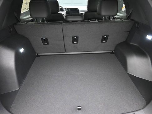 New 2026 Chevrolet Equinox LT w/ Convenience Package II image 9