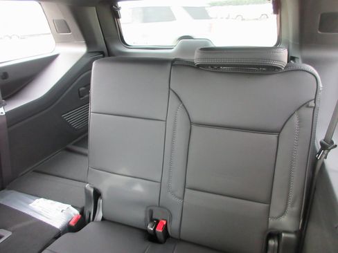 New 2026 GMC Yukon XL Denali w/ Sun & Power Step Package image 14