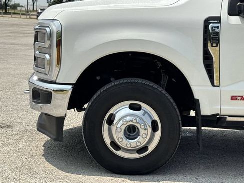 Used 2024 Ford F350 Lariat w/ Lariat Ultimate Package AWD/4WD image 10