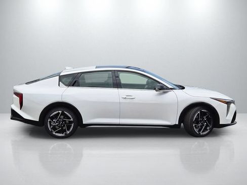 New 2026 Kia K4 GT-Line FWD image 3