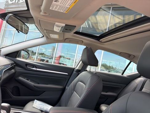 New 2026 Nissan Altima 2.5 SR FWD image 11