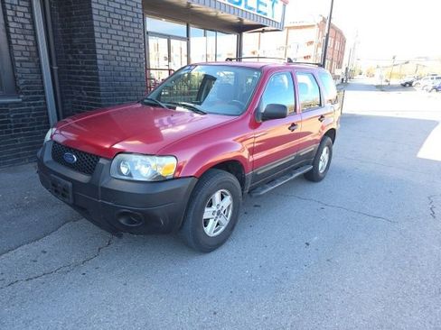 Used 2007 Ford Escape XLS image 5